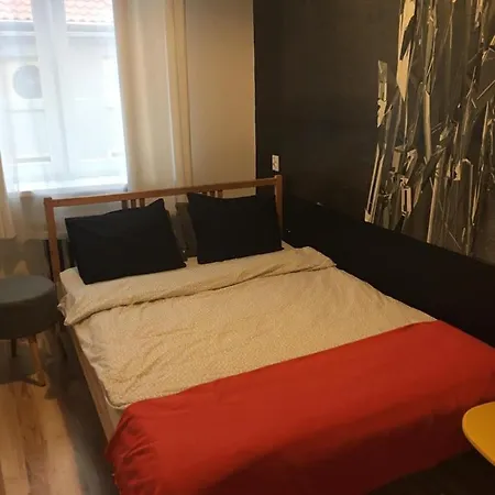 Apartament Pod Wrona Thorn Exterior foto